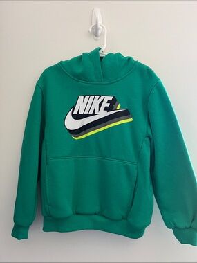Nike Kids Green Pullover Hoodie with Bold Logo and Accent Stripe